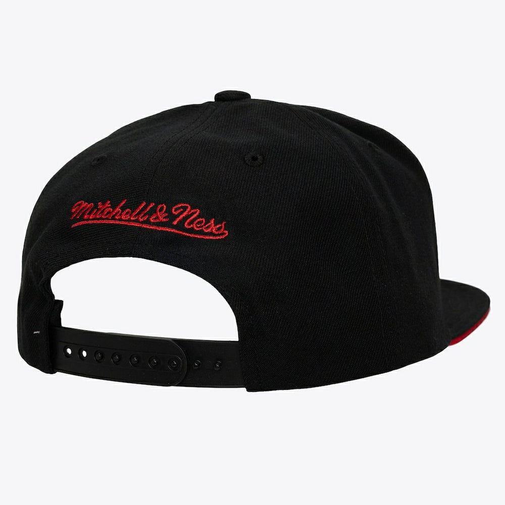 Mitchell & Ness Philadelphia 76ers Color Pop Snapback Hat Red/Black