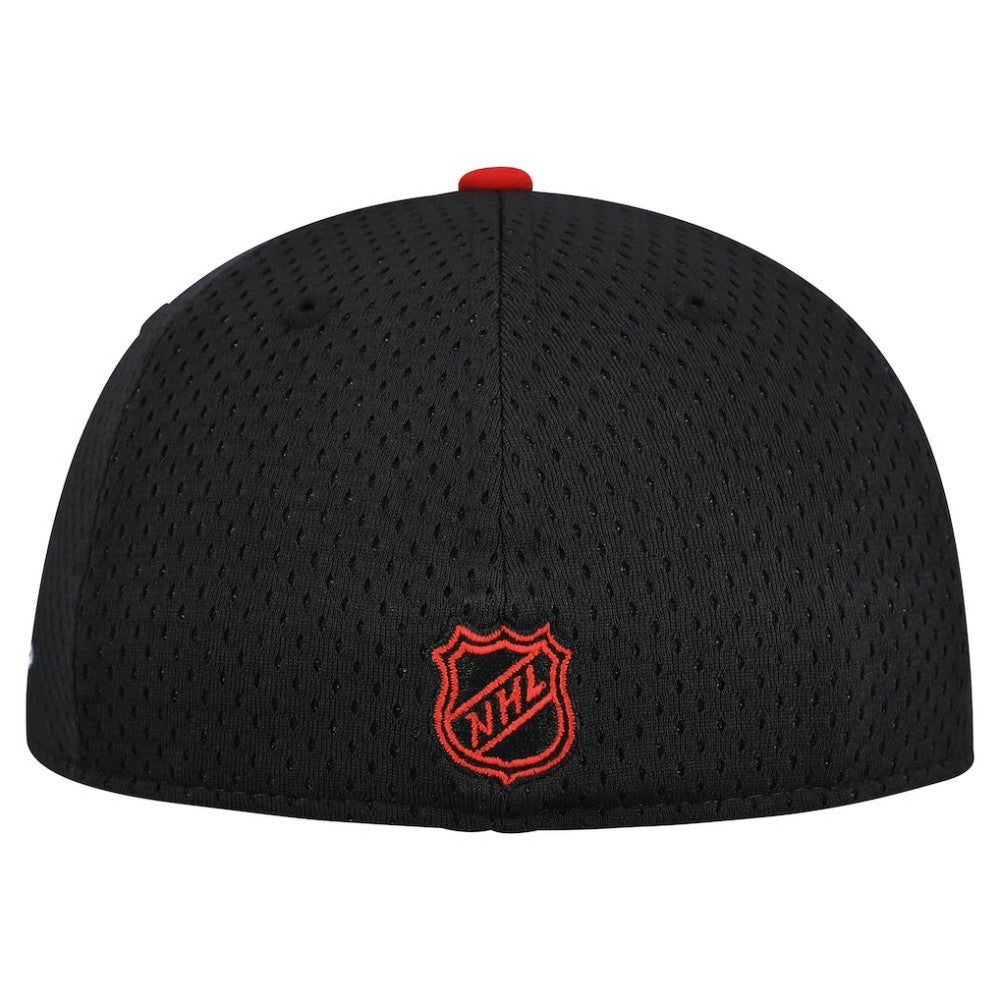 Chicago Blackhawks New Era Mesh Crown Two-Tone 59FIFTY Fitted Hat - Black/Red | New Era Lifestyle