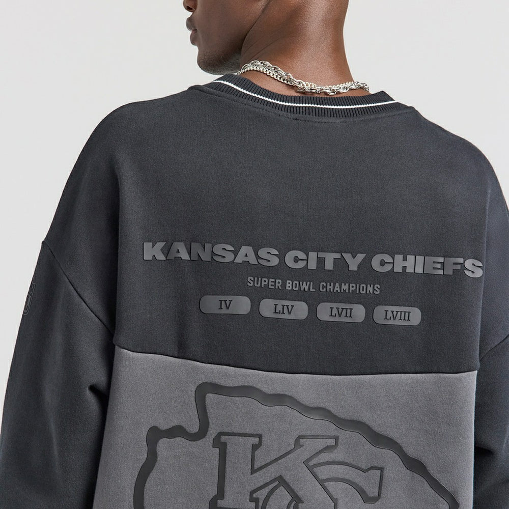 Kansas City Chiefs Off Season x NFL Unisex Fleece Sweatshirt - Black - NFL
