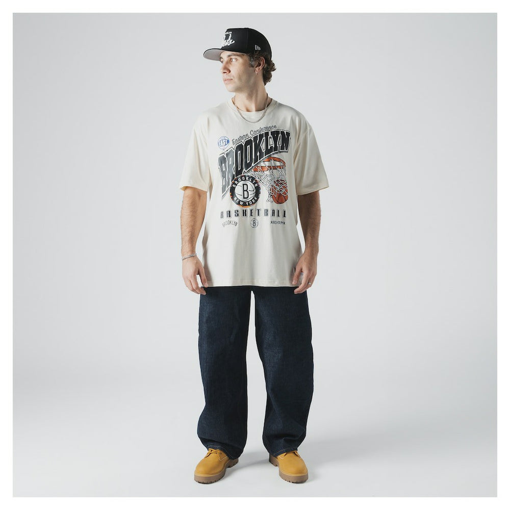 New Era Brooklyn Nets Oversized City Edition Remix Vintage T-Shirt Cream