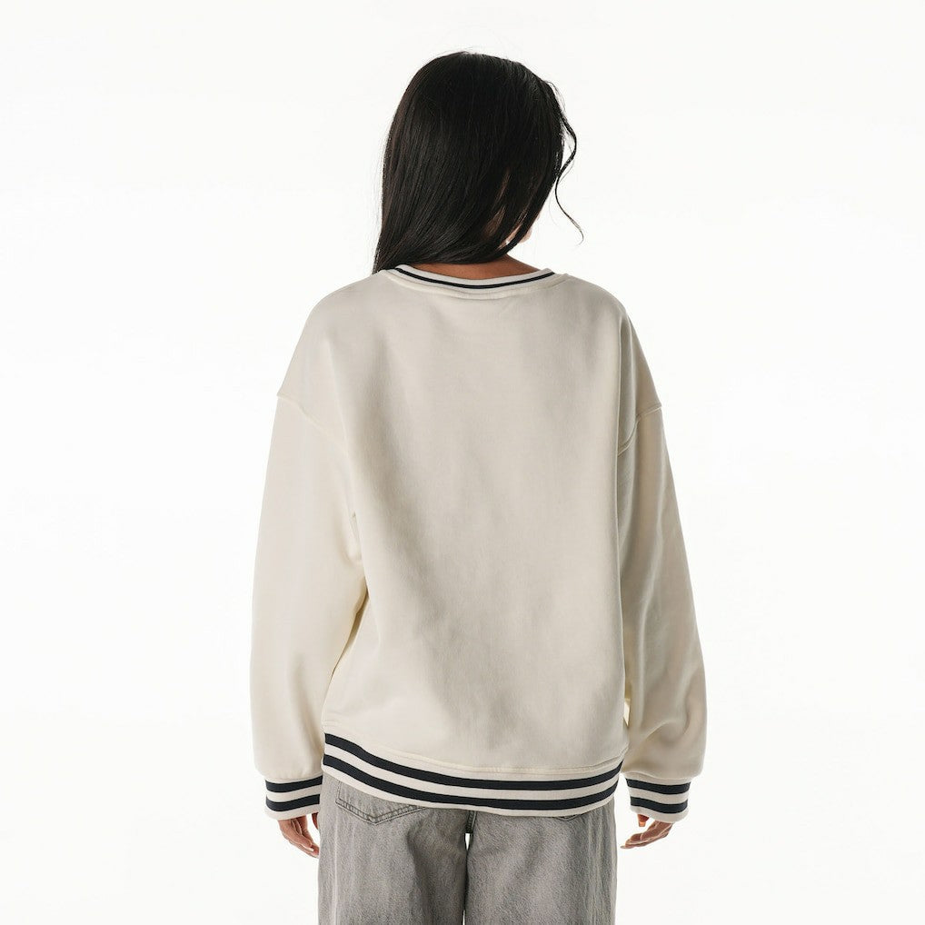 New England Patriots The Wild Collective Women's Oversized Vintage French Terry Sweatshirt - Cream - NFL