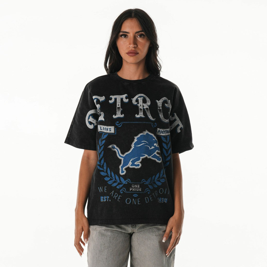 Detroit Lions The Wild Collective Women's Oversized Laurel Graphic Dolman T-Shirt - Black - NFL