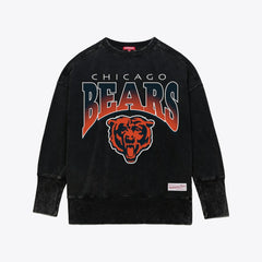Chicago Bears Women's Delineate Mineral Wash Crewneck Sweatshirt - Black - Mitchell & Ness