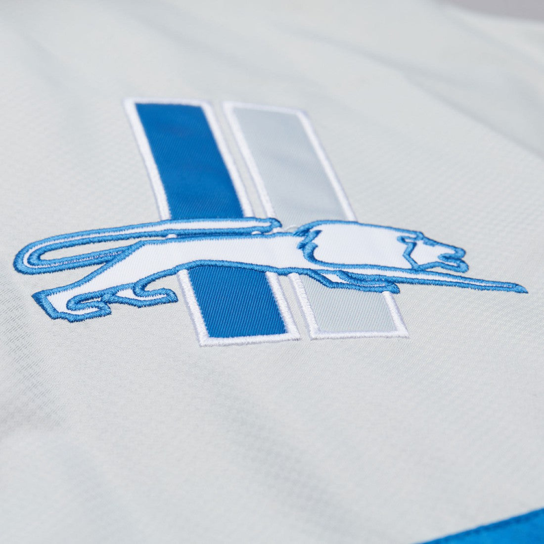 Detroit Lions Tie Breaker Vintage Logo Lightweight Anorak Half-Zip Windbreaker - Silver/Blue - Mitchell & Ness