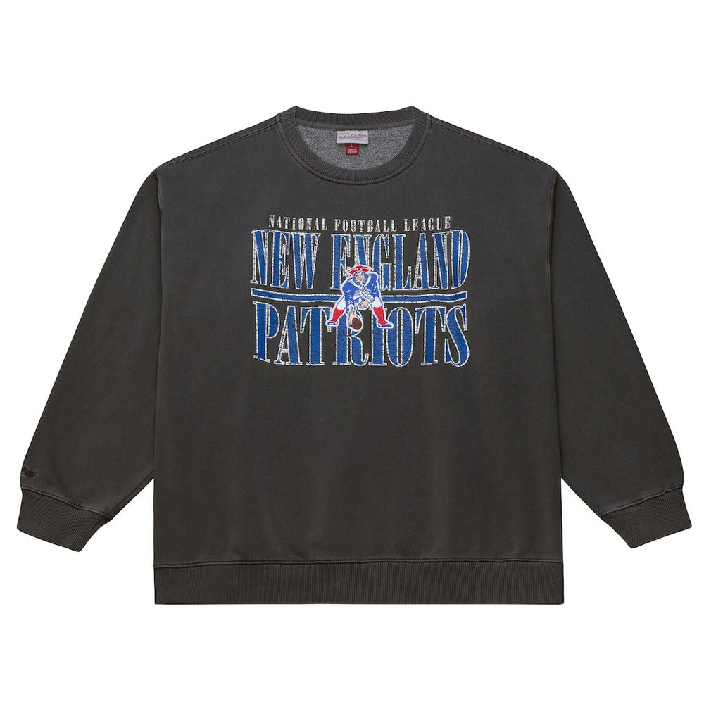 New England Patriots Downtown Crew Vintage Logo Sweatshirt - Black - Mitchell & Ness