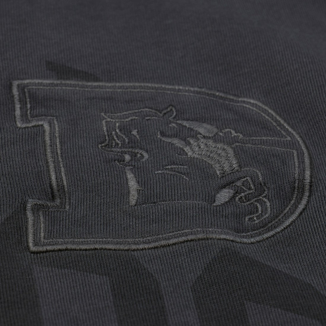 Denver Broncos Downtown Collection Premium Vintage Logo T-Shirt - Black - Mitchell & Ness