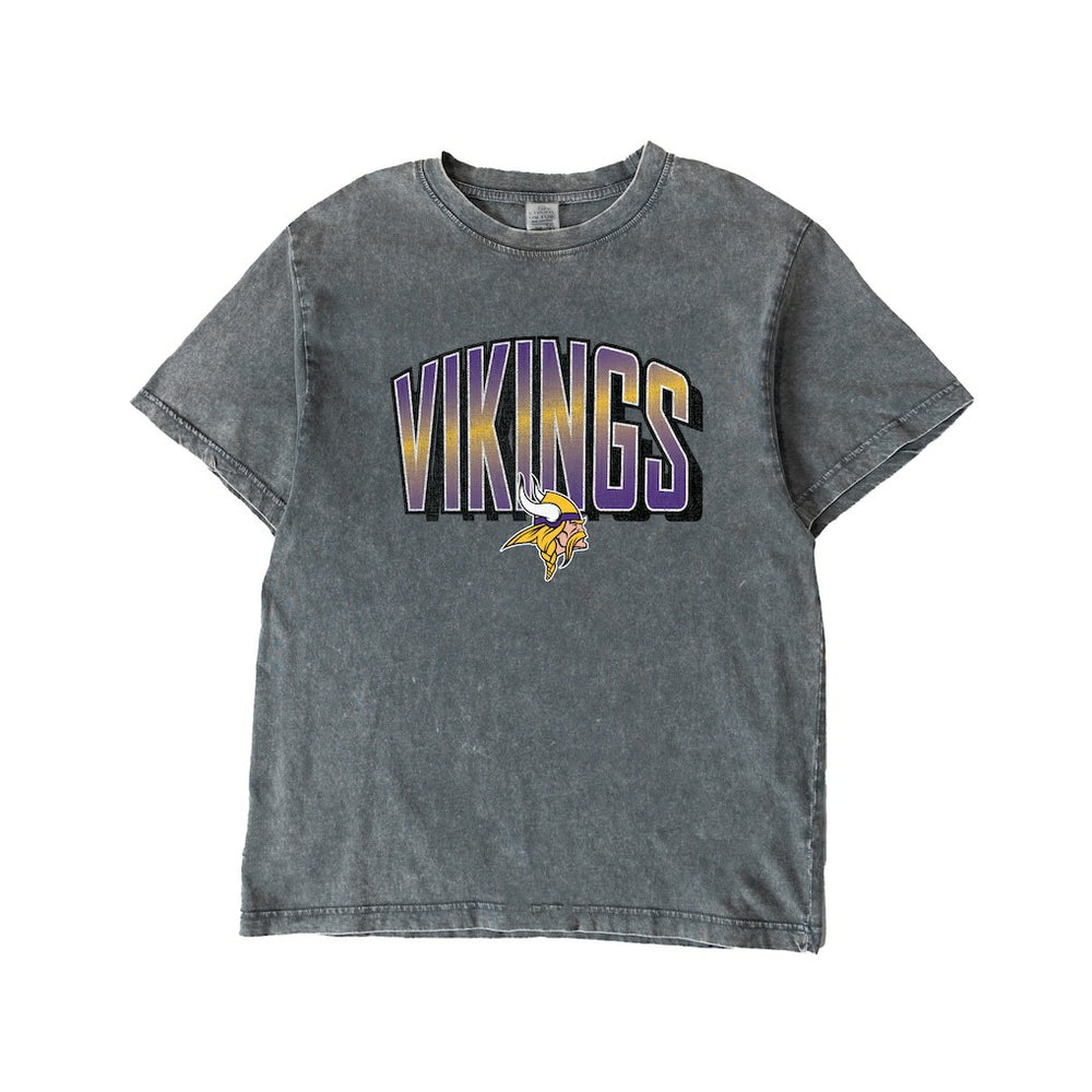 Minnesota Vikings Gameday Couture Women's Peak Performance Oversized Snow Wash T-Shirt - Gray - NFL