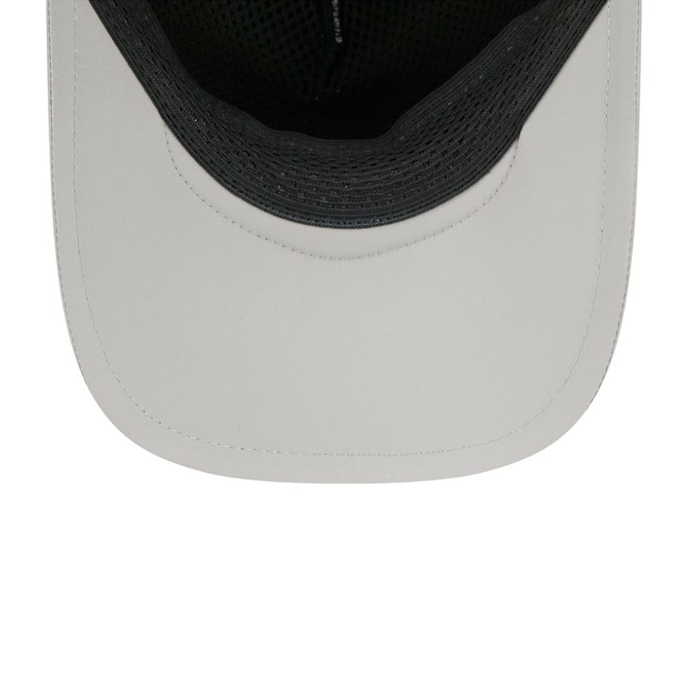 New York Yankees New Era 2026 Batting Practice Apex 9FORTY Adjustable Trucker Hat Outlet