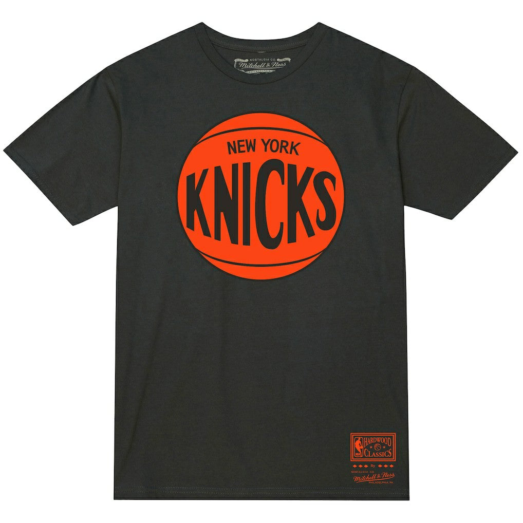 Mitchell & Ness New York Knicks Unisex Hardwood Classics MVP Logo T-Shirt Heather Charcoal