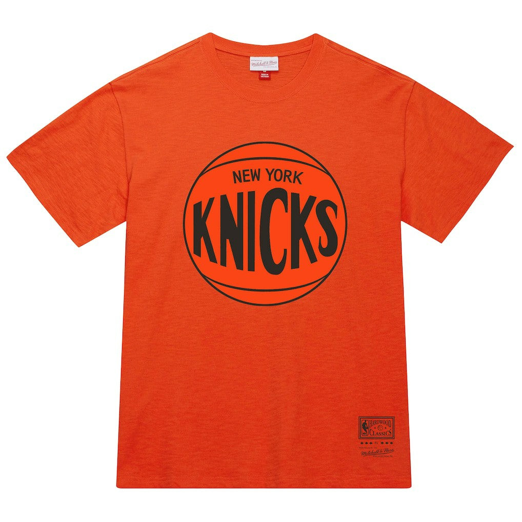 Mitchell & Ness New York Knicks Unisex Hardwood Classics MVP Logo T-Shirt Orange