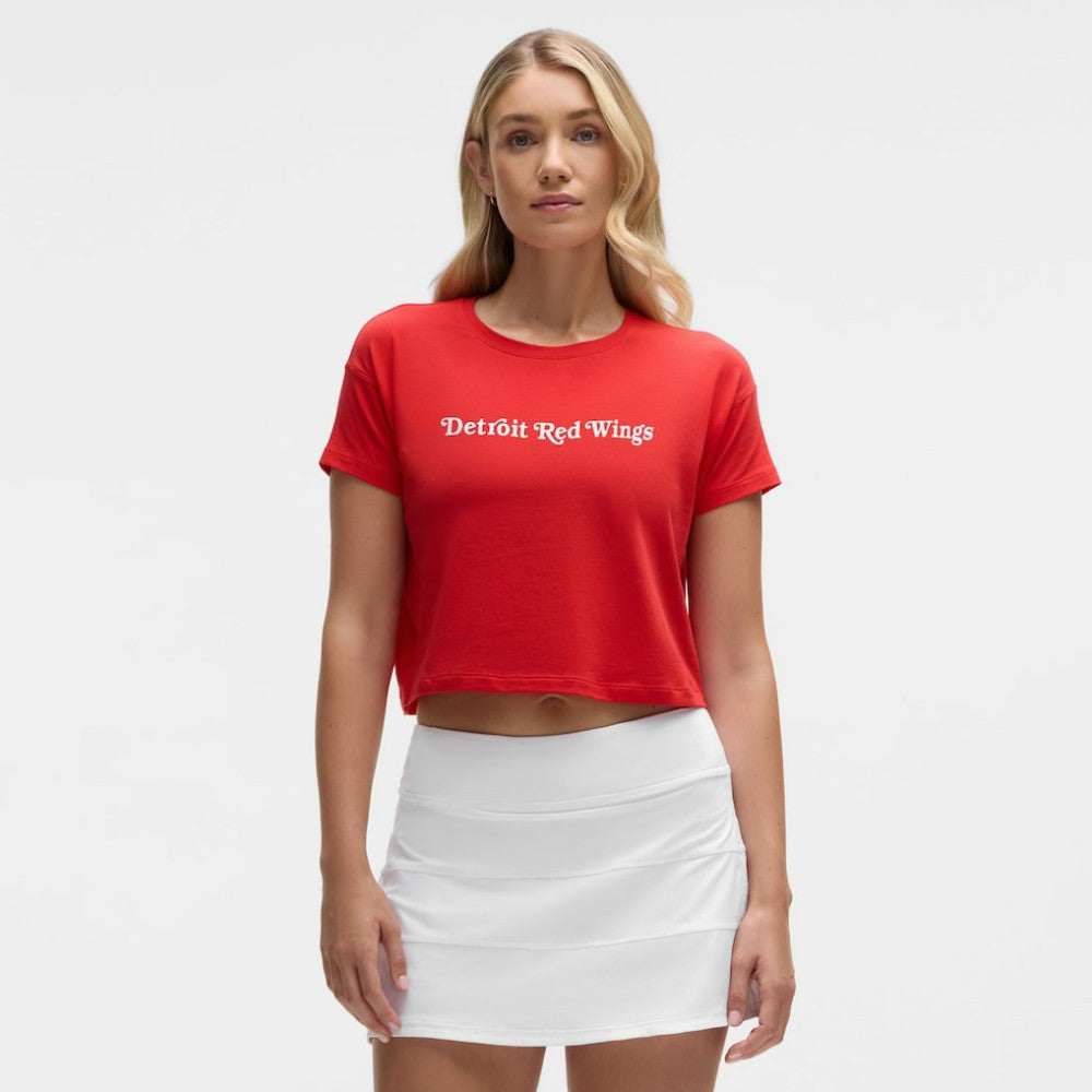 Detroit Red Wings lululemon Women's Cates T-Shirt - True Red | NHL Clearance
