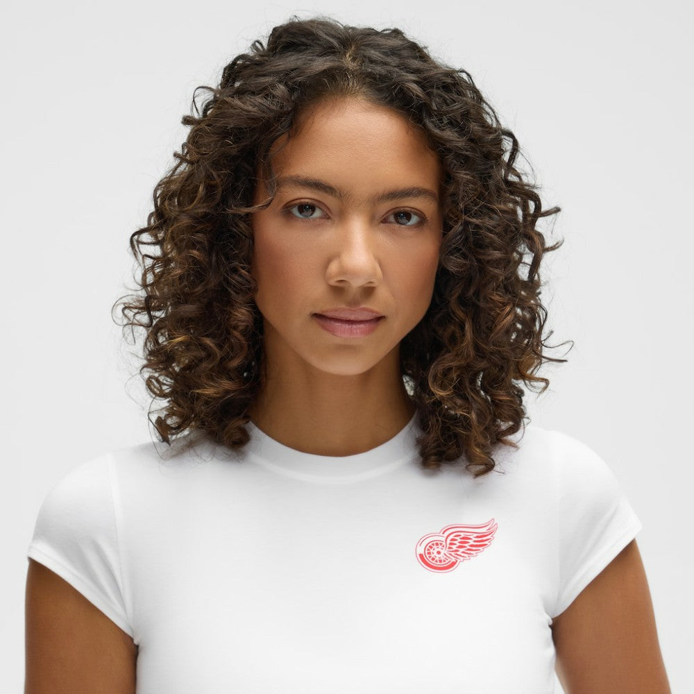 Detroit Red Wings lululemon Women's Baby T-Shirt - White | NHL on sale