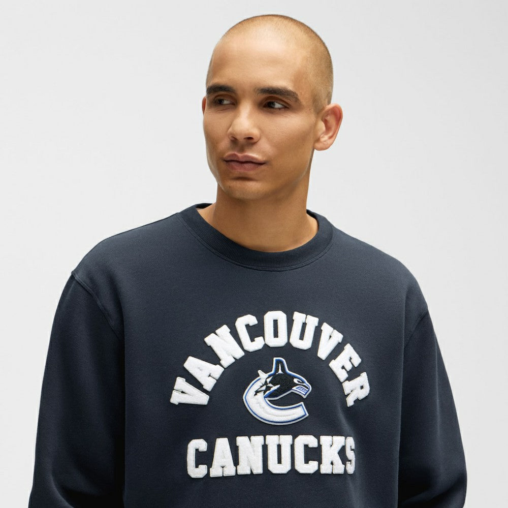 Vancouver Canucks lululemon Steady State Crew - True Navy | NHL Clearance