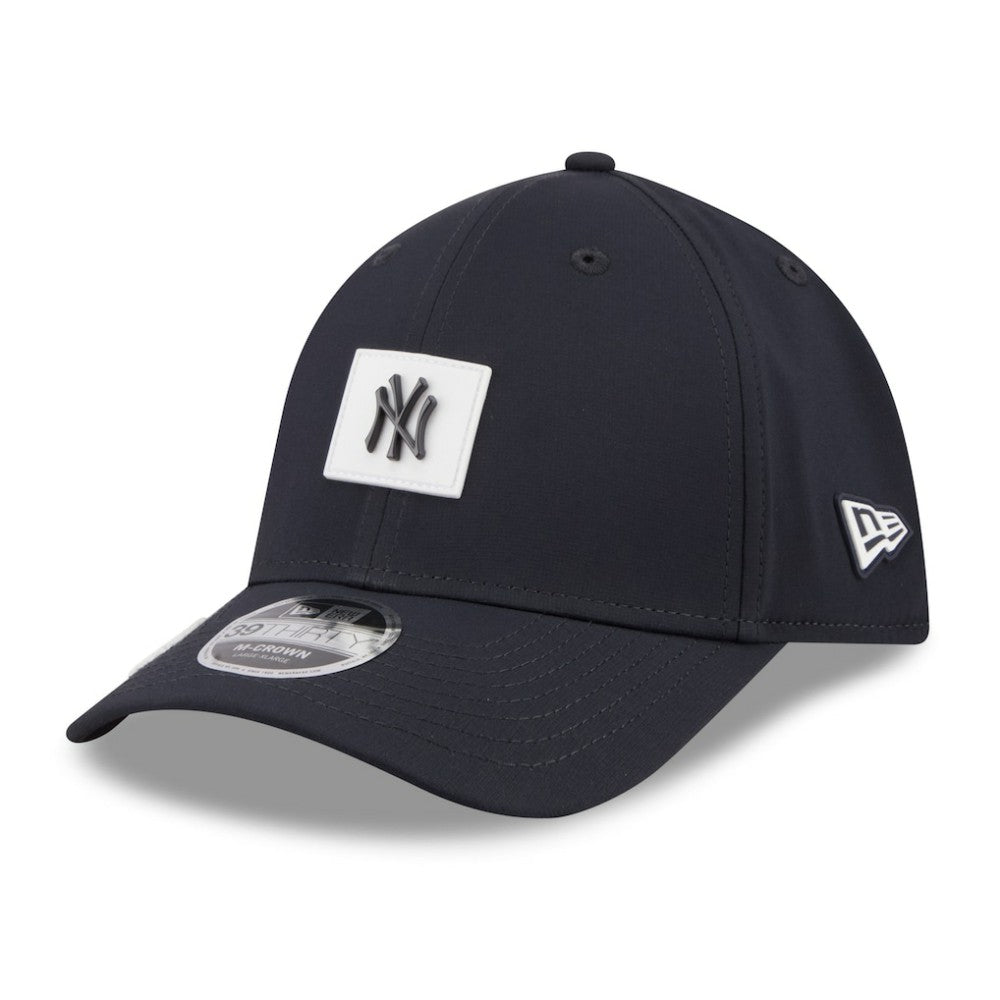 New York Yankees New Era 2026 Clubhouse M-Crown 39THIRTY Flex Hat for sale