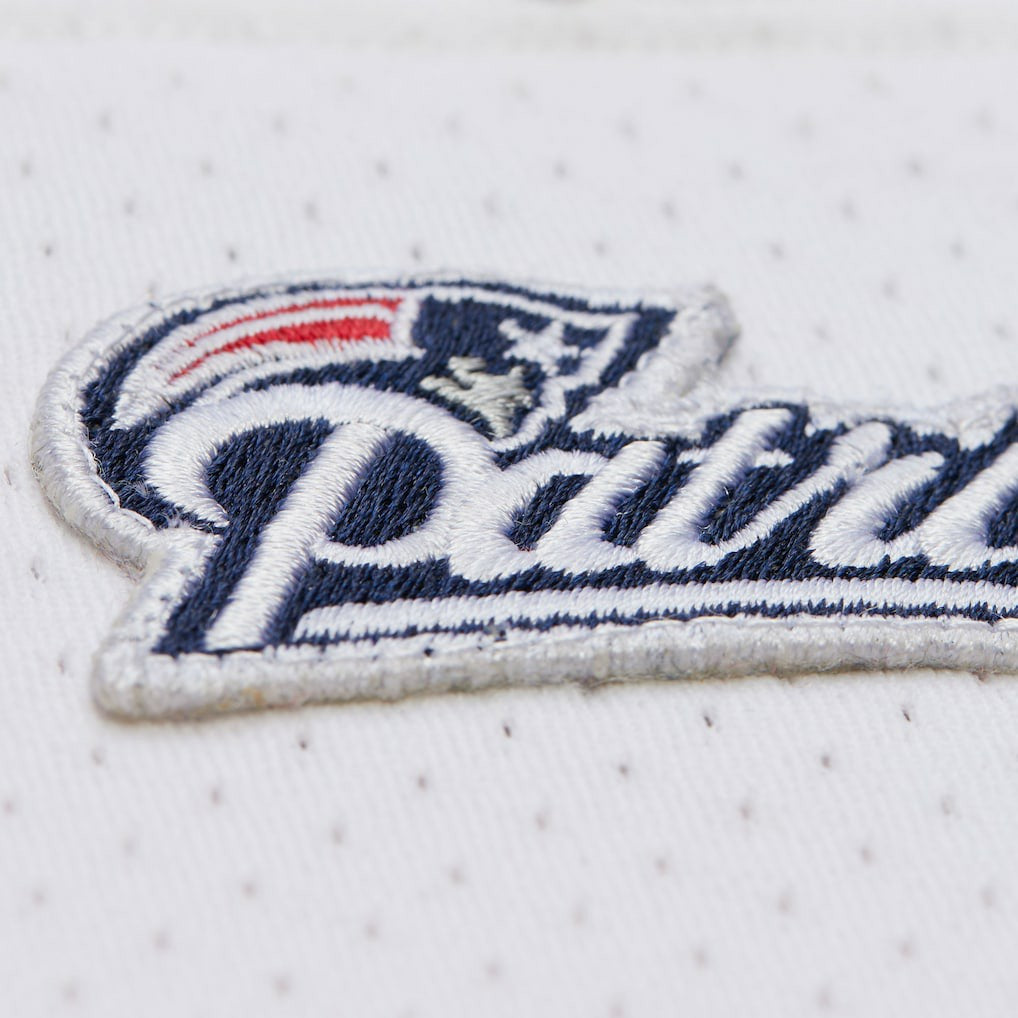 Tom Brady New England Patriots 2000 Authentic Jersey - White - Mitchell & Ness