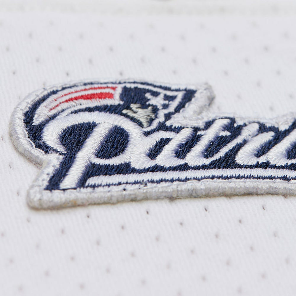 Tom Brady New England Patriots 2000 Authentic Jersey - White - Mitchell & Ness