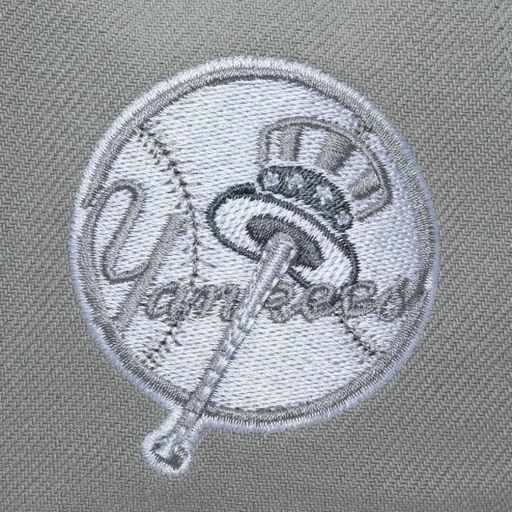New York Yankees Mitchell & Ness Thunderstorm Head Coach Pro-Crown Adjustable Hat Discount