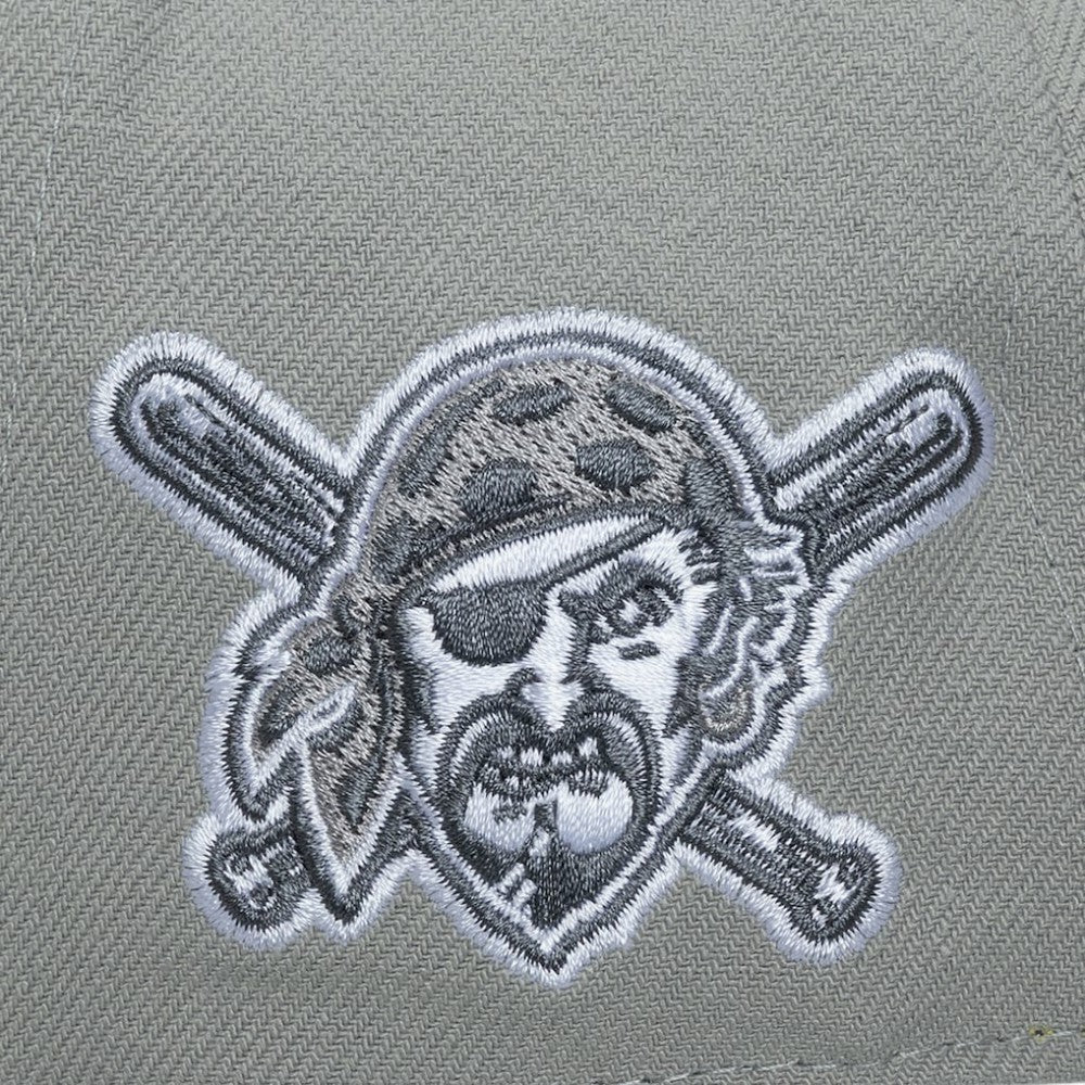 Pittsburgh Pirates Mitchell & Ness Thunderstorm Head Coach Pro-Crown Adjustable Hat Online