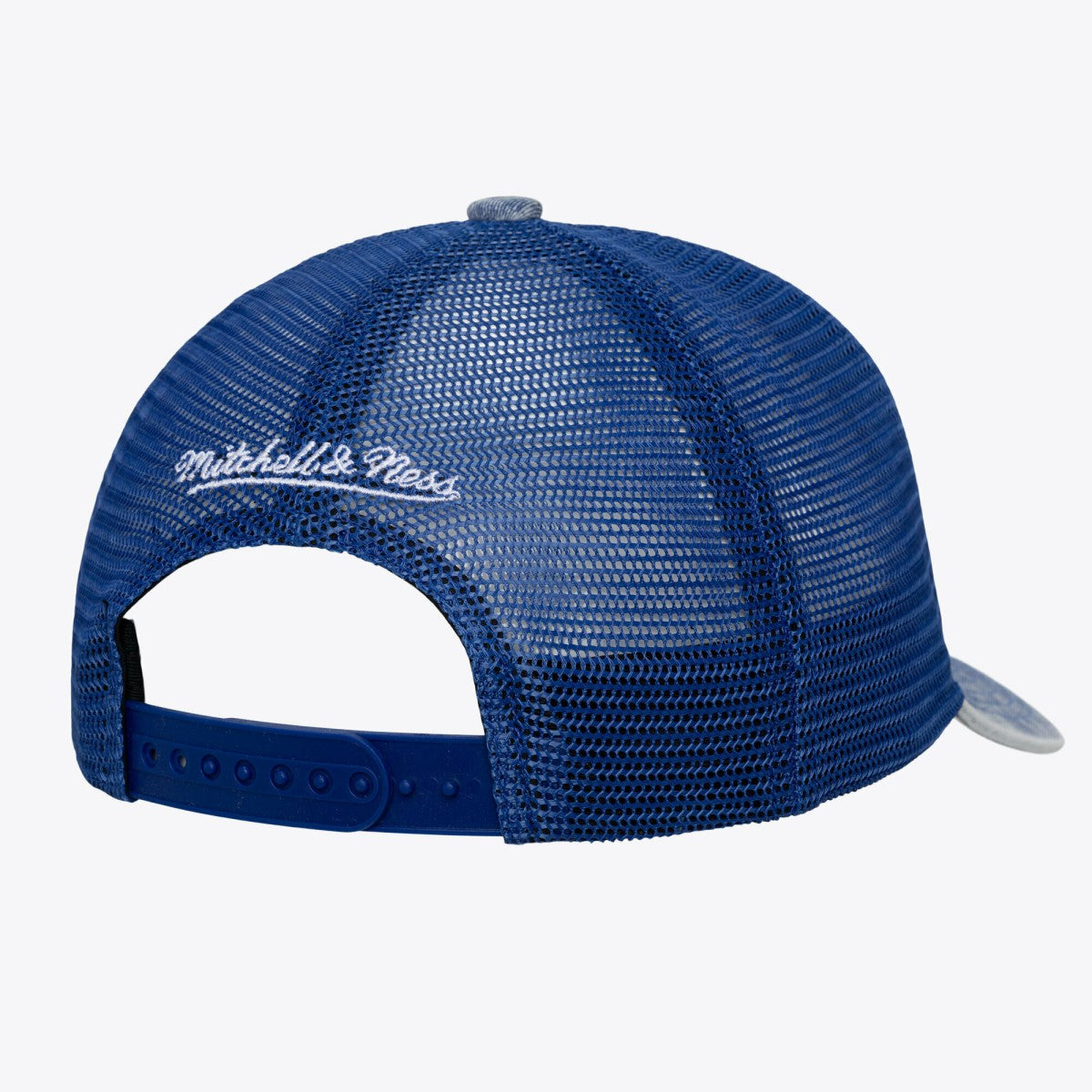 Mitchell & Ness New York Knicks Gameday Snow Wash Adjustable Trucker Hat Blue
