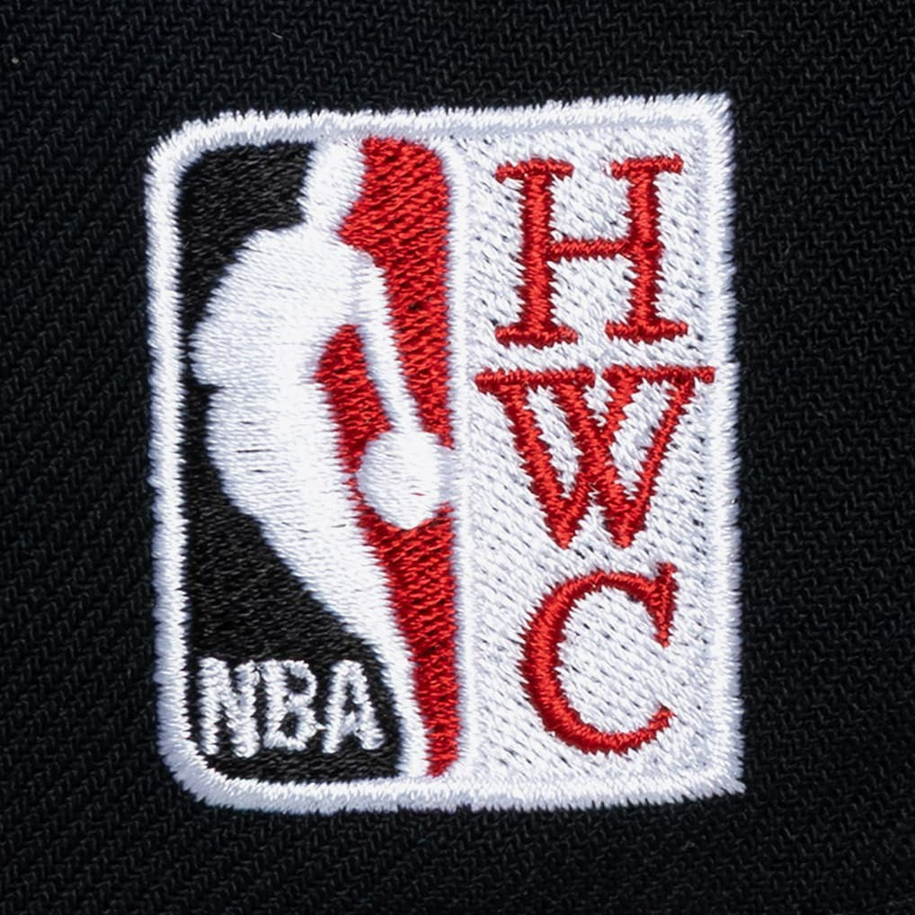 Mitchell & Ness Chicago Bulls Hardwood Classics Legendary Away Pro-Pinch Adjustable Hat White