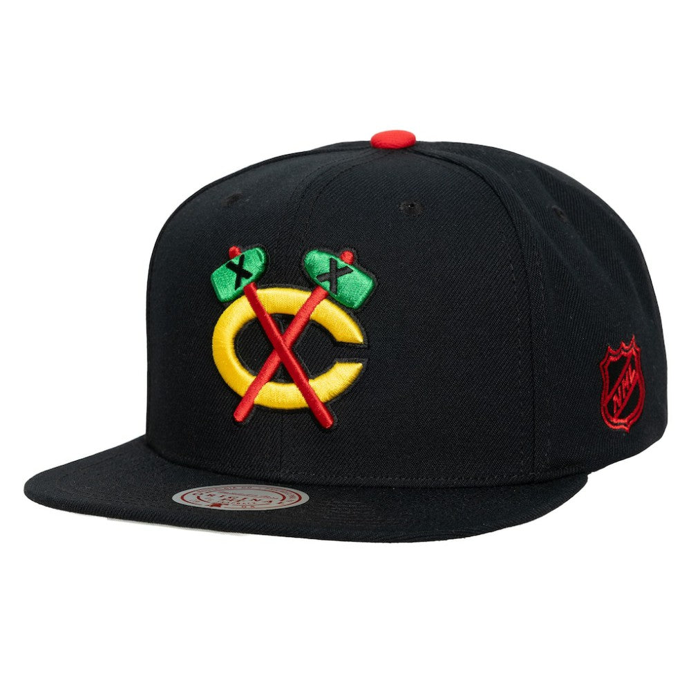 Chicago Blackhawks Mitchell & Ness Legendary Away Snapback Hat - Black | NHL online