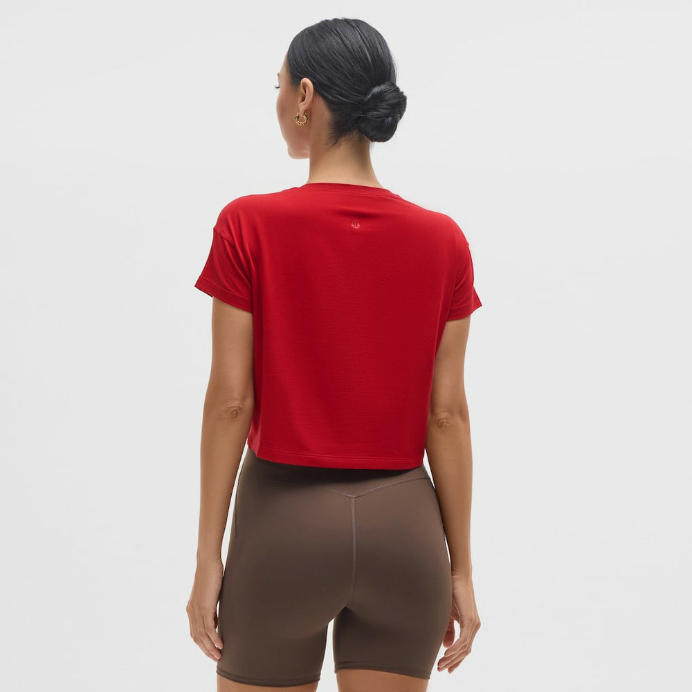 Atlanta Falcons lululemon Women's Cates T-Shirt - College Crimson - NFL