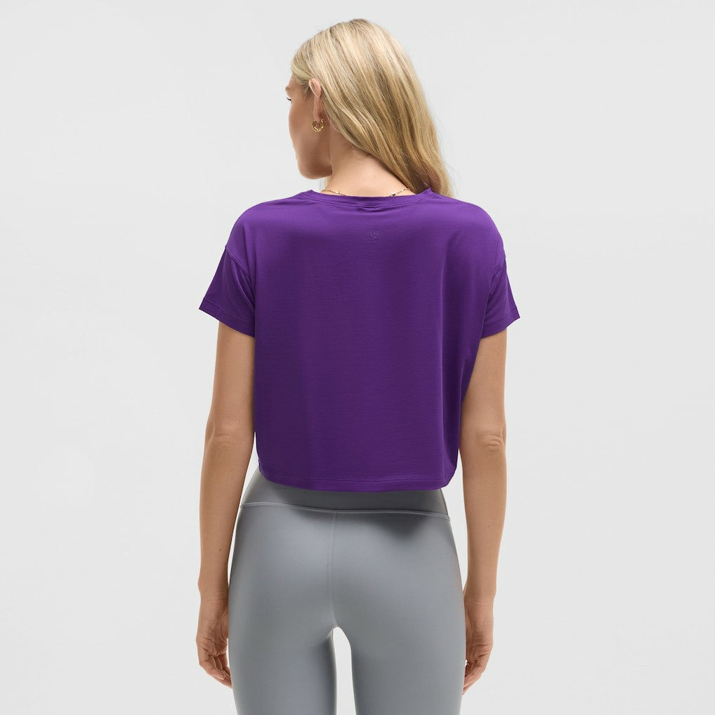 Minnesota Vikings lululemon Women's Cates T-Shirt - College Purple - NFL