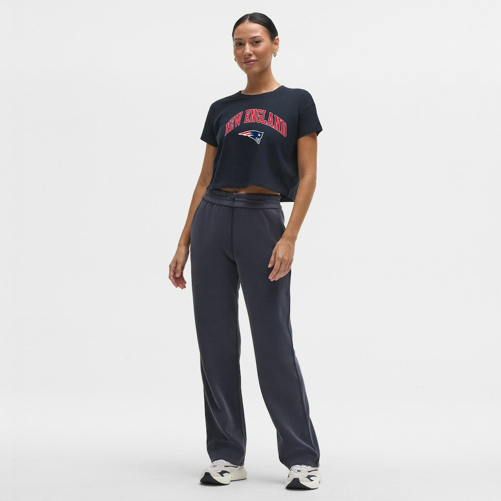 New England Patriots lululemon Women's Cates T-Shirt - True Navy - NFL