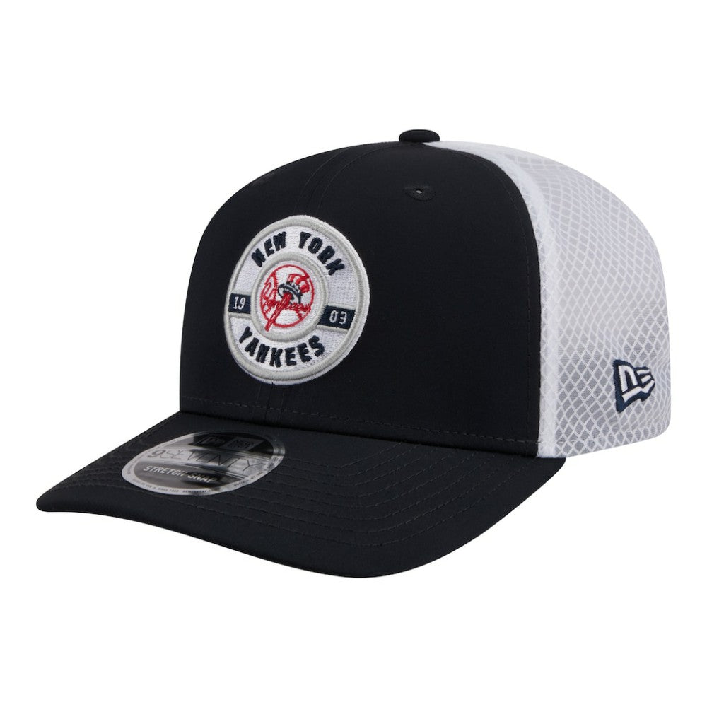 New York Yankees New Era Active 9SEVENTY Adjustable Trucker Hat Discount