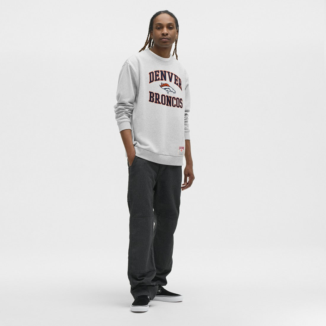 Denver Broncos lululemon Steady State Sweatshirt - Heathered Silver Drop - NFL