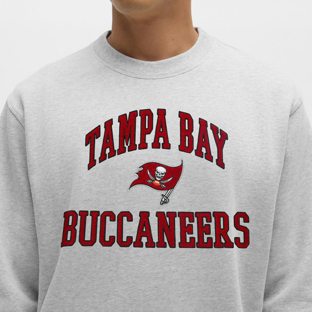 Tampa Bay Buccaneers lululemon Steady State Sweatshirt - Heathered Silver Drop - NFL