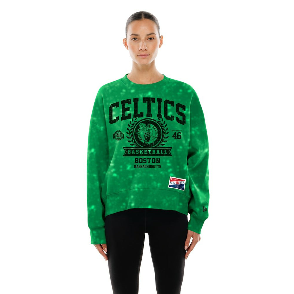 New Era Boston Celtics Women's Throwback Collection Mineral Wash Crewneck Sweatshirt Kelly Green