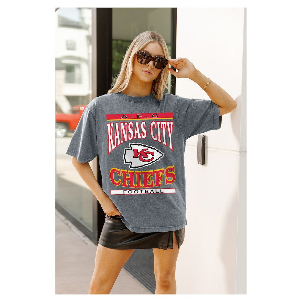 Kansas City Chiefs Gameday Couture Women's Oversized Classic Grind Washed T-Shirt - Gray - NFL