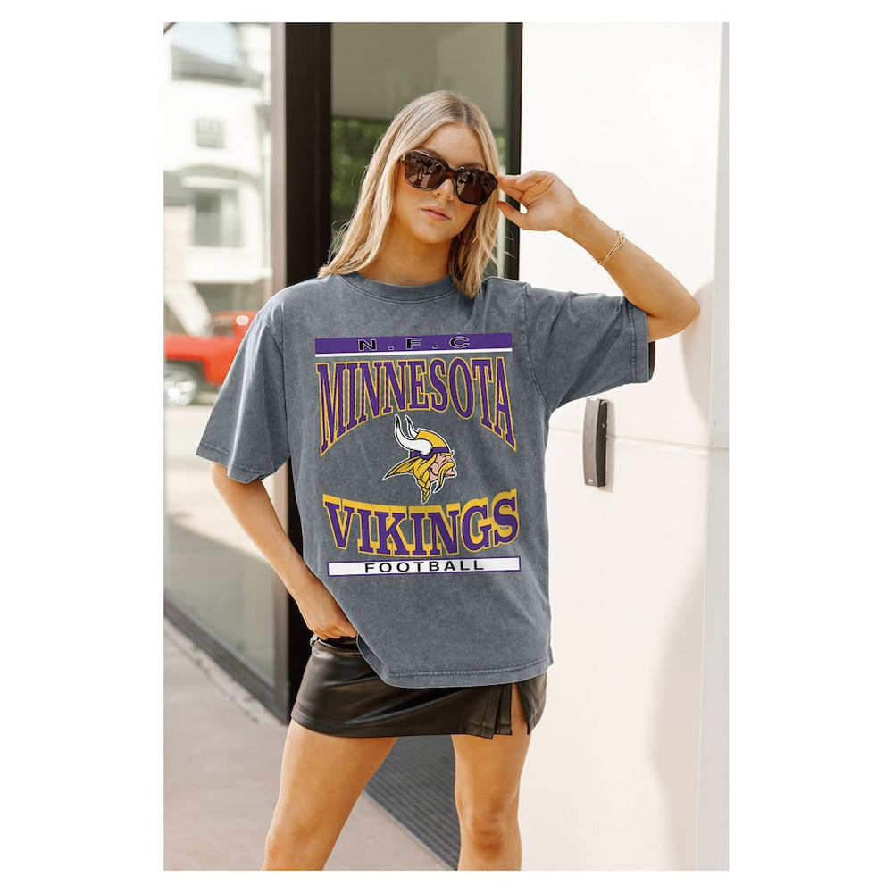 Minnesota Vikings Gameday Couture Women's Oversized Classic Grind Washed T-Shirt - Gray - NFL