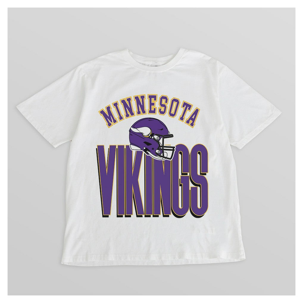 Minnesota Vikings Gameday Couture Women's Oversized Classic Fierce Focus T-Shirt - White - NFL