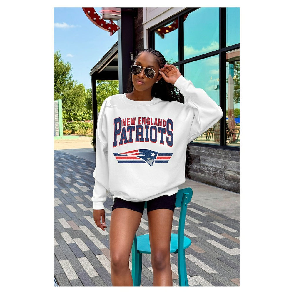 New England Patriots Gameday Couture Women's Swift Strike Premium Oversized Fleece Pullover Sweatshirt - White - NFL