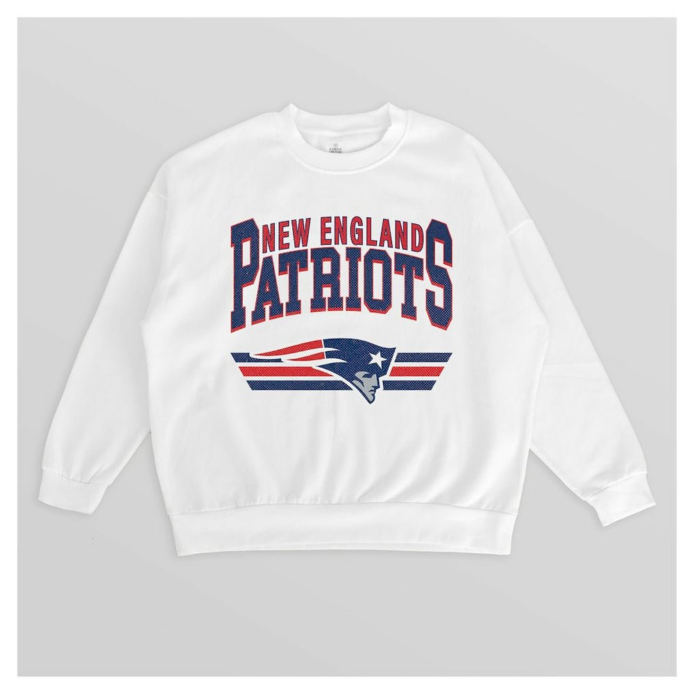 New England Patriots Gameday Couture Women's Swift Strike Premium Oversized Fleece Pullover Sweatshirt - White - NFL