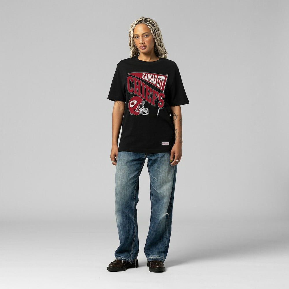 Kansas City Chiefs Women's Team Dynamic Boyfriend T-Shirt - Black - Mitchell & Ness