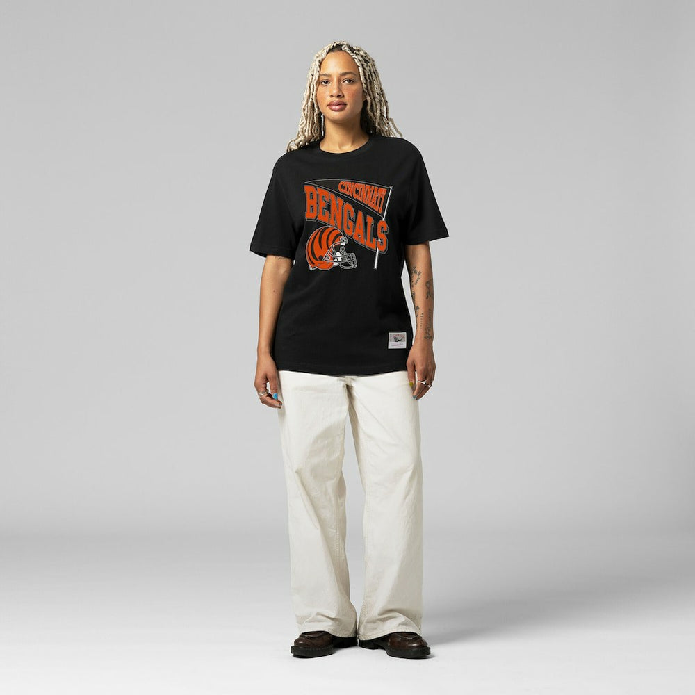 Cincinnati Bengals Women's Team Dynamic Boyfriend T-Shirt - Black - Mitchell & Ness