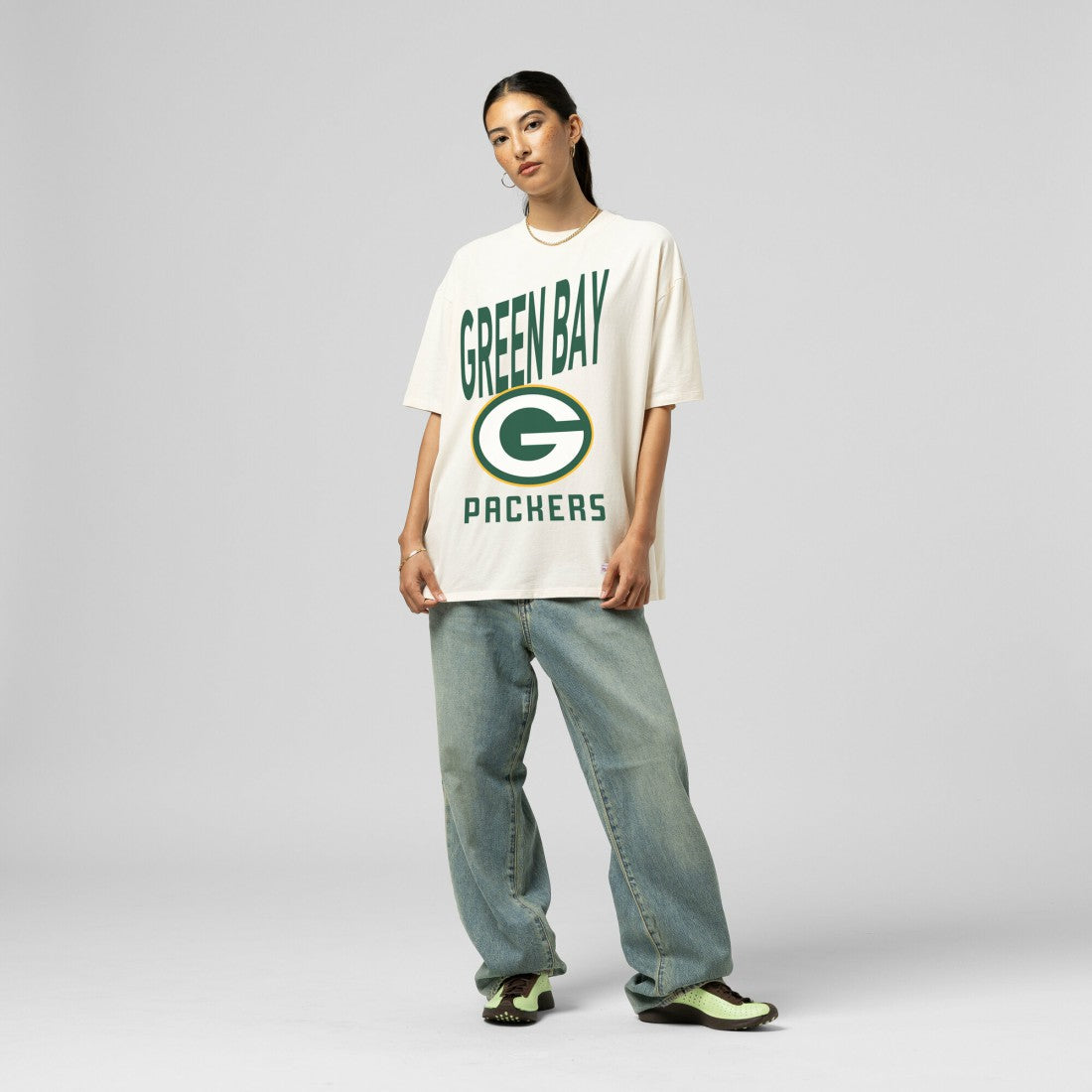 Green Bay Packers Women's Logo Rise Boyfriend T-Shirt - Cream - Mitchell & Ness