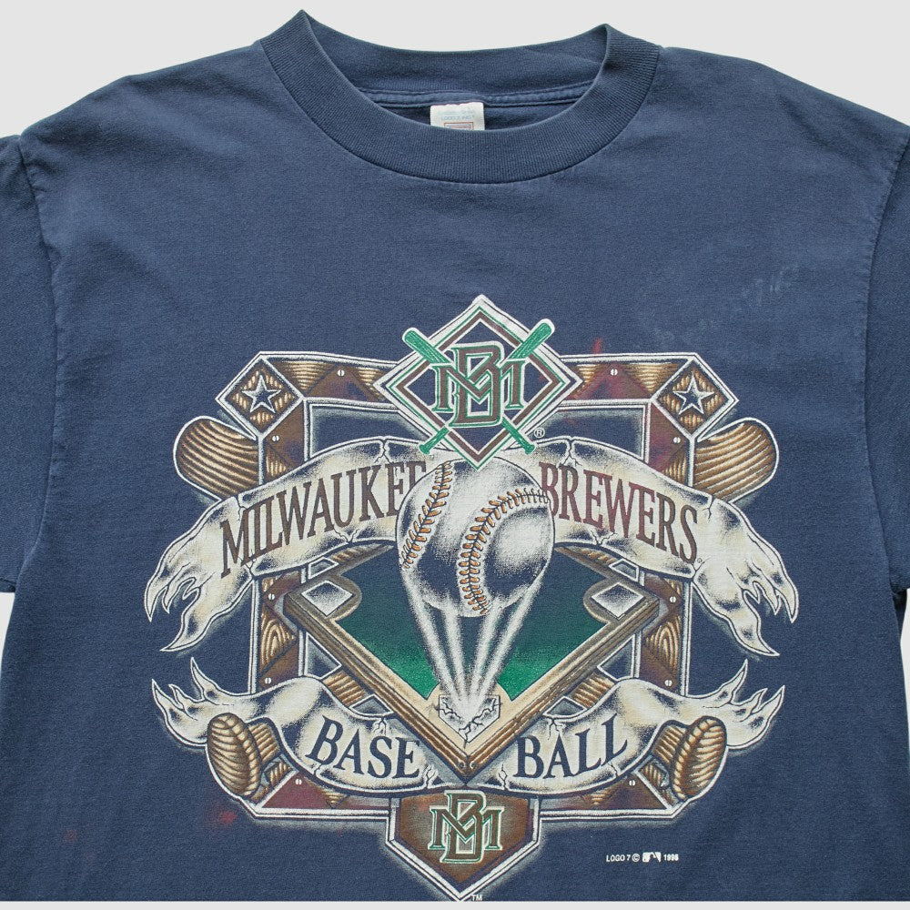 Milwaukee Brewers 1996 T-Shirt Outlet
