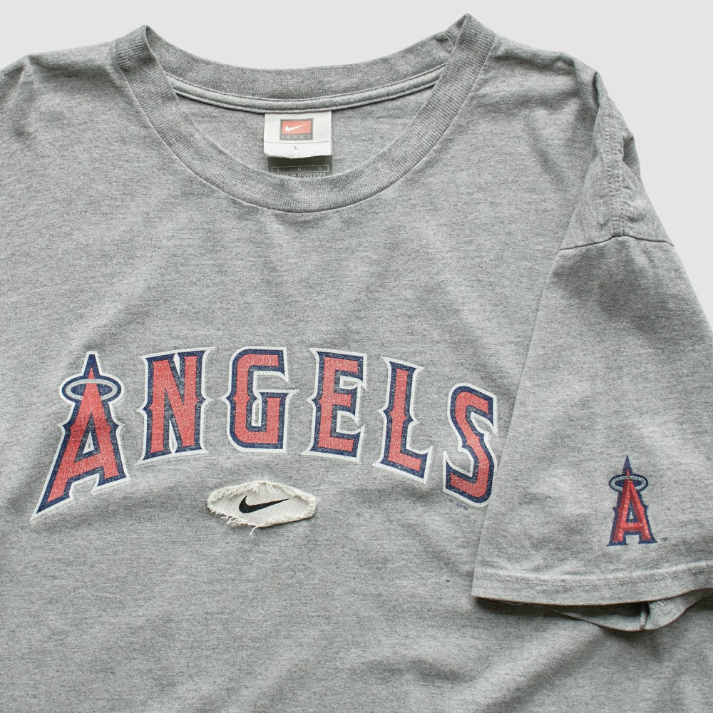Los Angeles Angels Nike 2000s T-Shirt Near Me