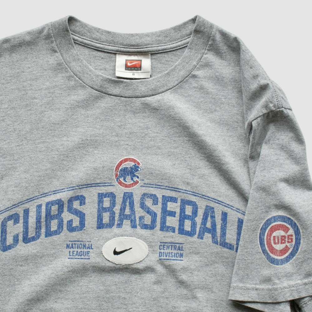 Chicago Cubs Nike 2000s T-Shirt Near Me