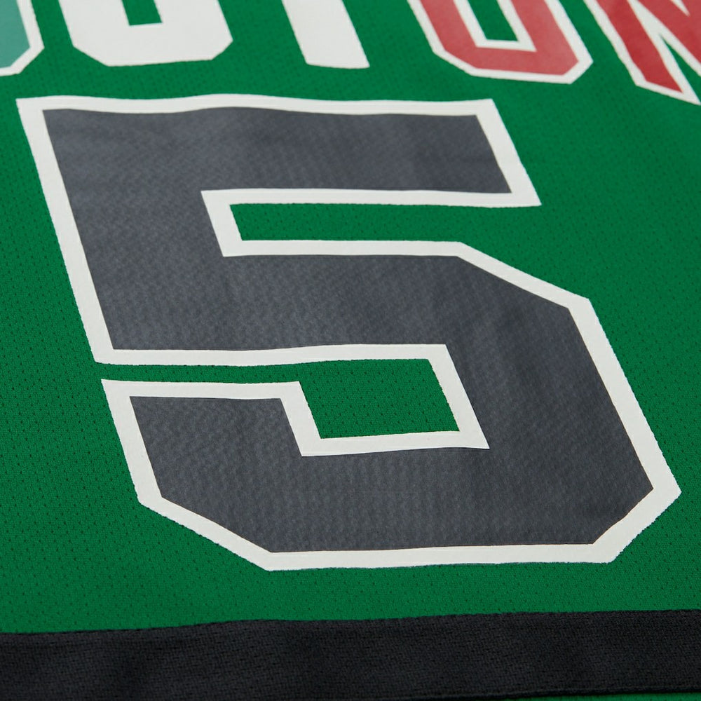 Mitchell & Ness Kevin Garnett Boston Celtics Unisex Maxxed Out Fashion Hockey Jersey Kelly Green