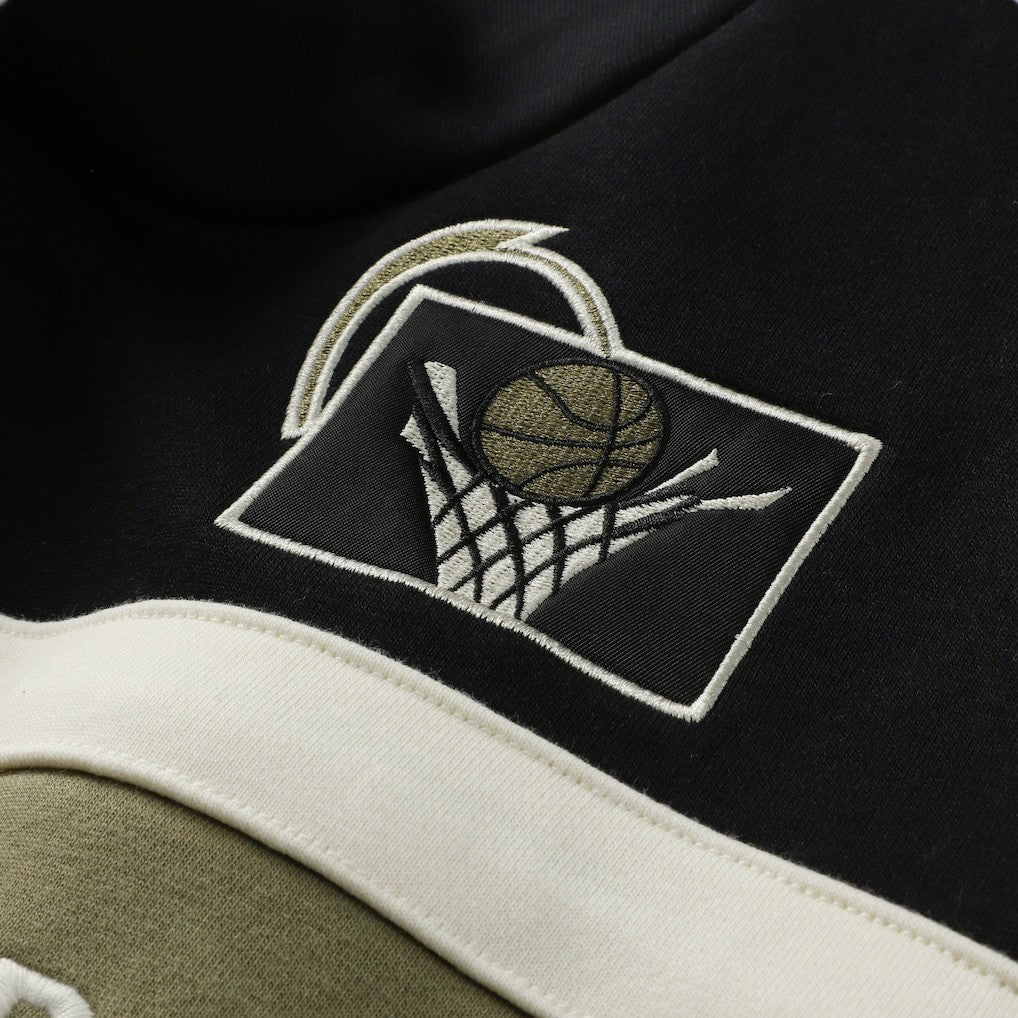 Mitchell & Ness Cleveland Cavaliers Double Clutch Head Coach Hoodie Olive/Black