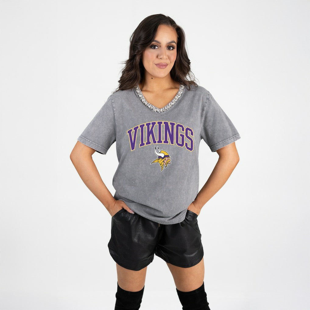 Minnesota Vikings Gameday Couture Women's Relaxed Iconic Edge Rhinestone V-Neck T-Shirt - Gray - NFL