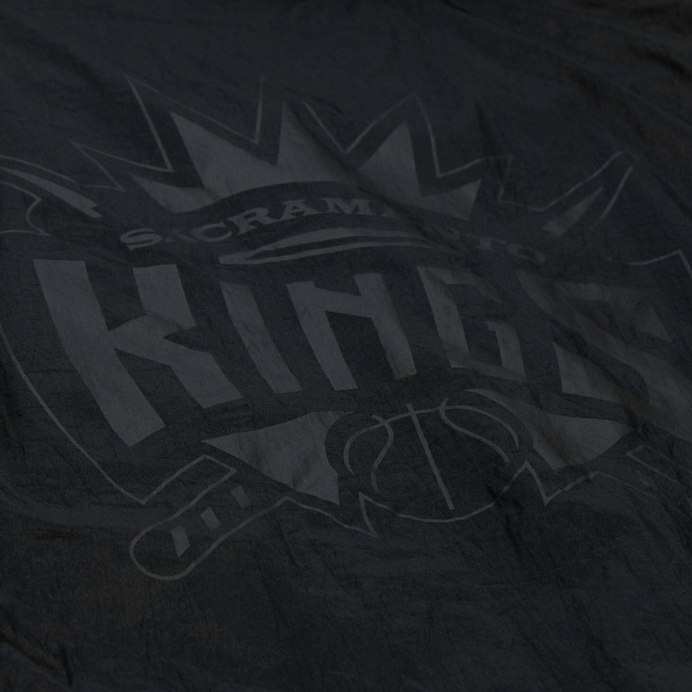 Mitchell & Ness Sacramento Kings Playmaker Full-Zip Hooded Windbreaker Jacket Black