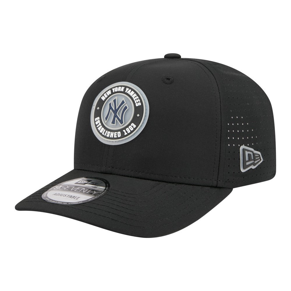 New York Yankees New Era Circle 9SEVENTY Adjustable Hat Near Me