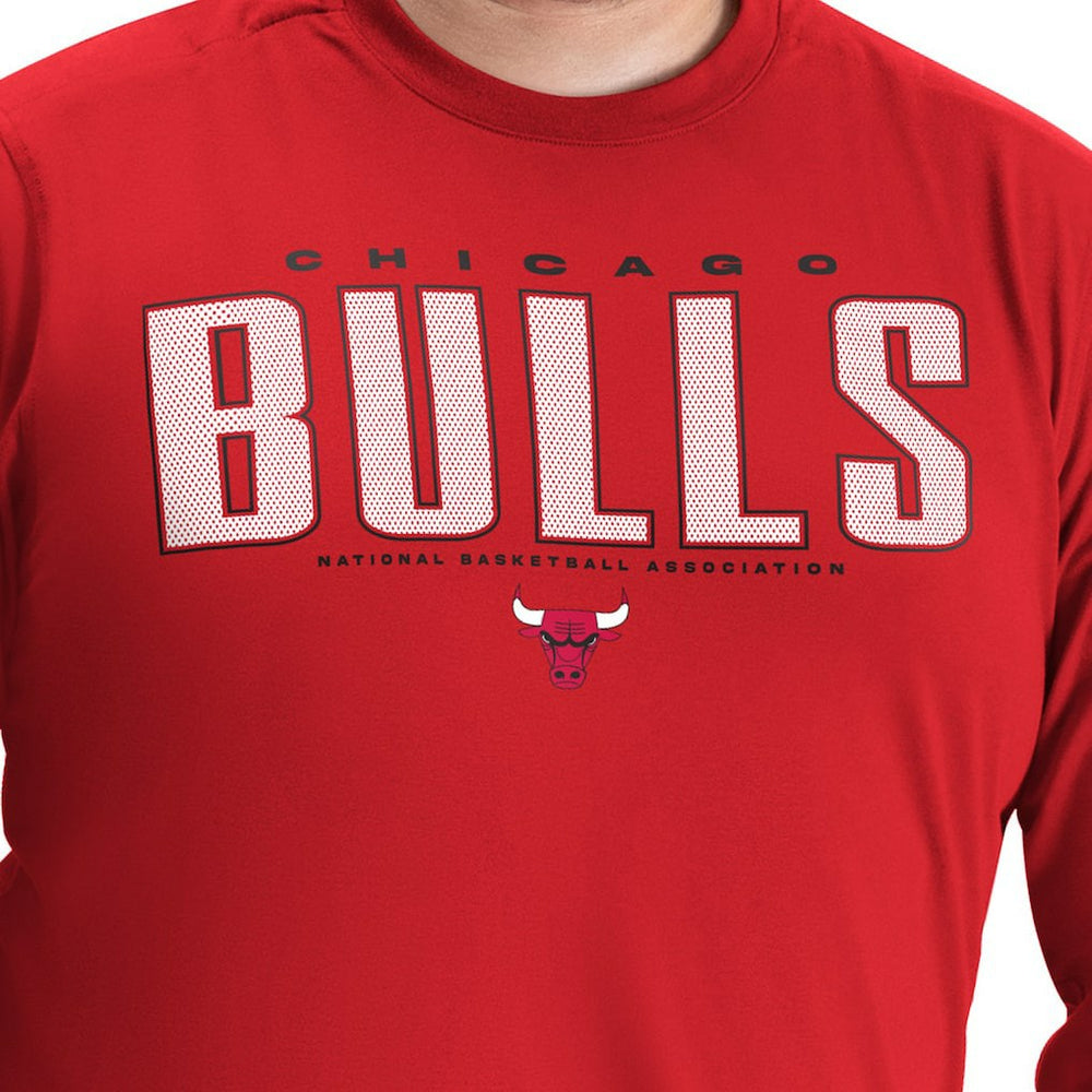 Chicago Bulls G-III Sports by Carl Banks Adaptive Printed Mesh Effect Long Sleeve T-Shirt Red