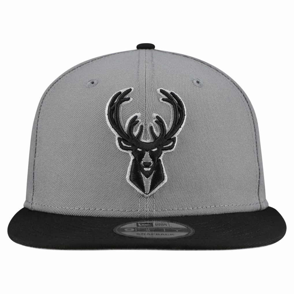 New Era Milwaukee Bucks Core Logo Storm Gray Two-Tone 9FIFTY Snapback Hat Gray